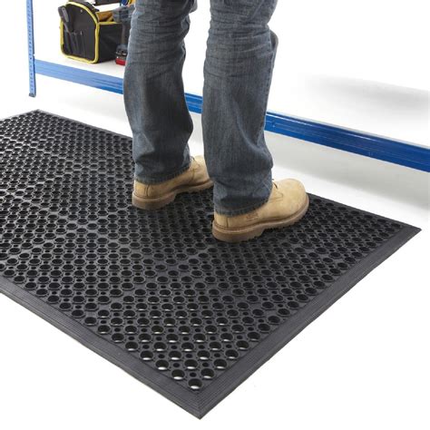 heavy duty non slip mat.